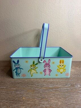 Printed Rectangle Metal Easter Basket with Bunnies - Spritz